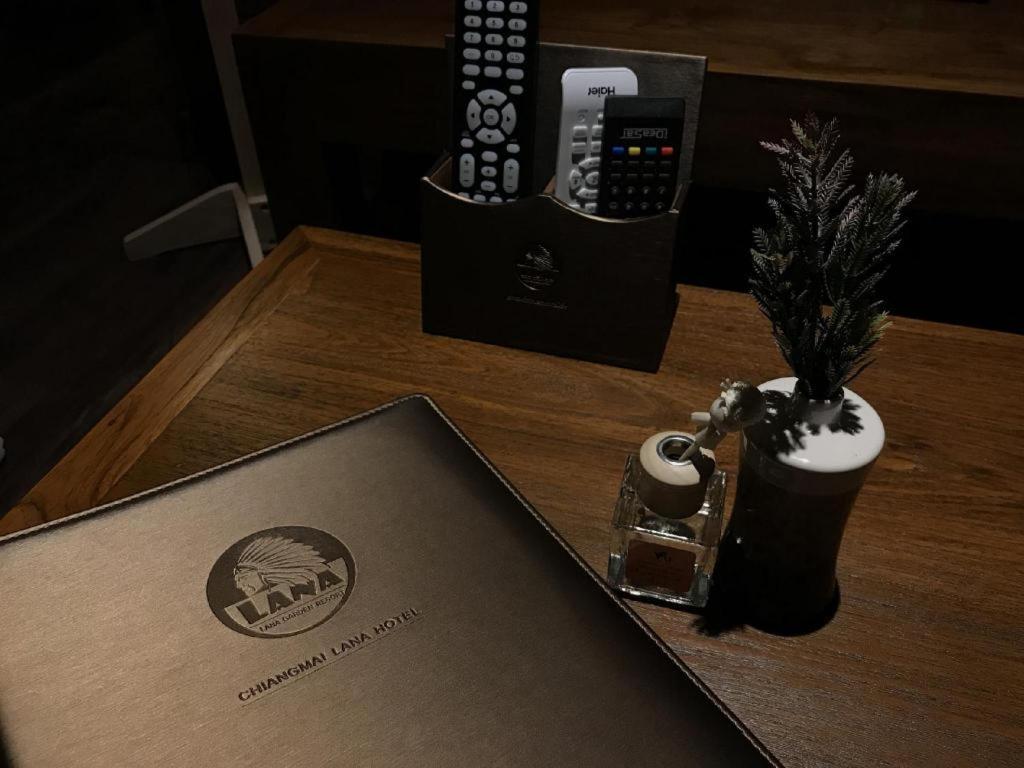 Lana Hotel Chiang Mai Extérieur photo