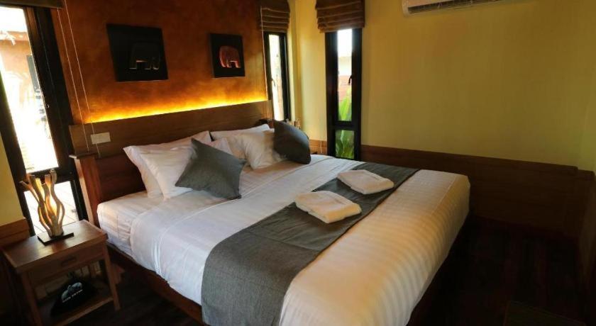 Lana Hotel Chiang Mai Extérieur photo