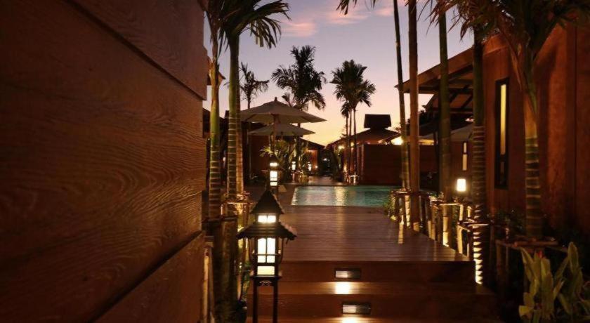 Lana Hotel Chiang Mai Extérieur photo
