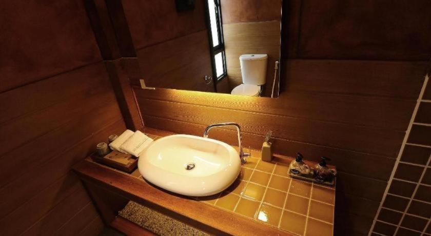 Lana Hotel Chiang Mai Extérieur photo